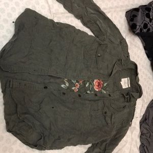 American Eagle button up